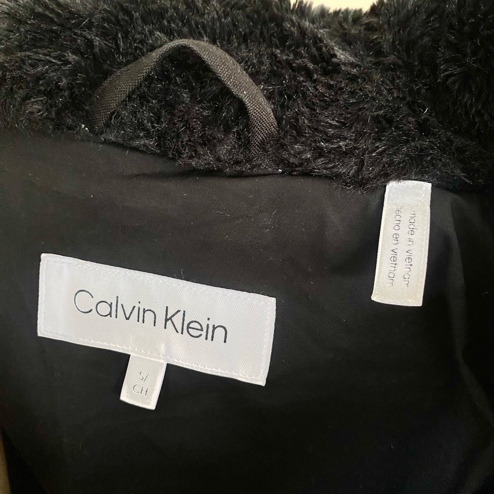Calvin Klein Black Hooded Long Puffer Coat – Size Small - Picture 2 of 10